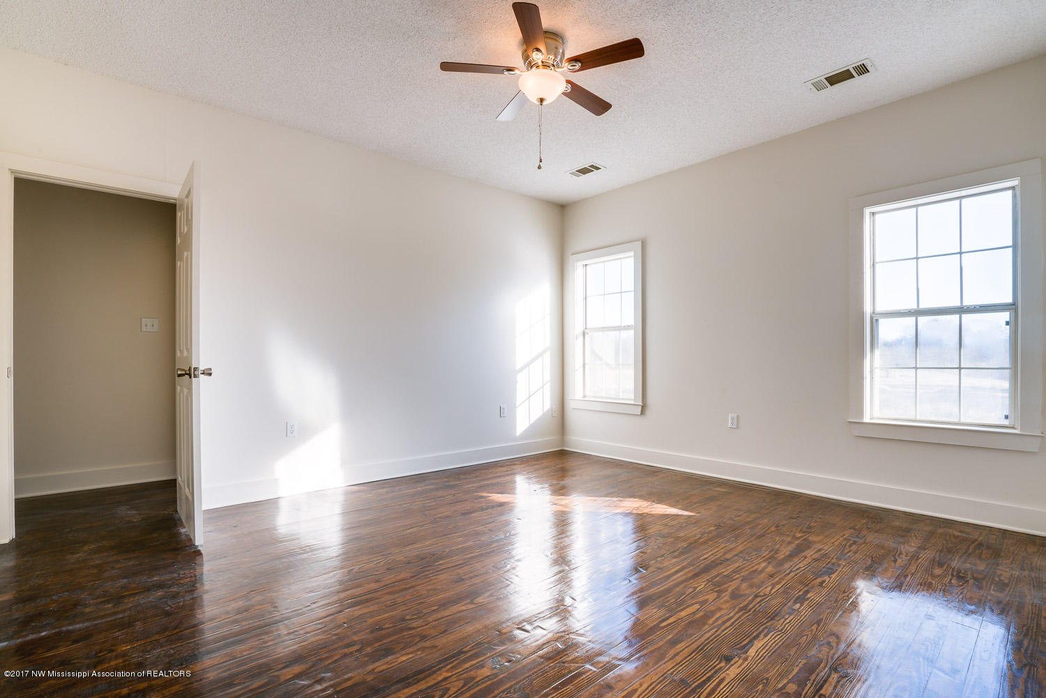 13253 Cathy Road Byhalia, MS 38611 - Photo 17 of 35 13253-Cathy-snapsold-screen-170246-15