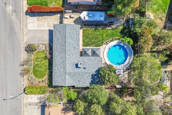 $445,000 | 1991 Tiburon Drive, Redding, CA 96003