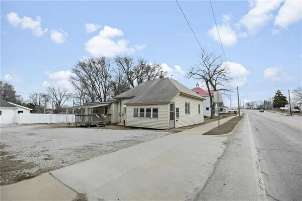 $74,500 | 507 East 9th Street, Trenton, MO 64683
