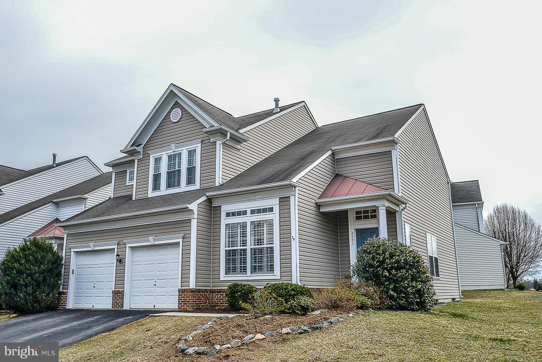2491 Leyland Ridge Road Herndon, VA 20171 - Photo 2 of 30 Located in Oak Mill subdivision