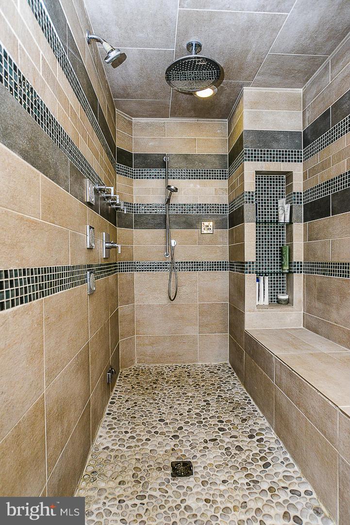 2491 Leyland Ridge Road Herndon, VA 20171 - Photo 18 of 30 Large steam shower with multiple jets