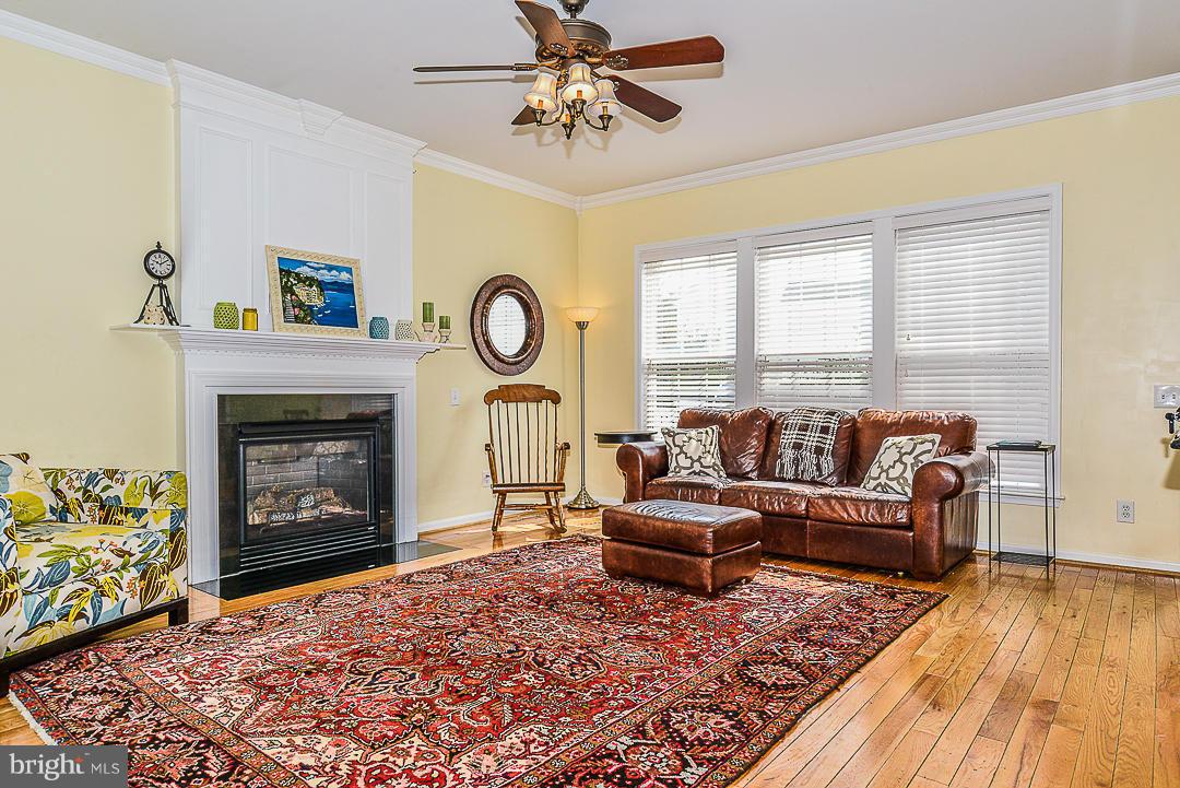 2491 Leyland Ridge Road Herndon, VA 20171 - Photo 8 of 30 Large family room with gas fireplace