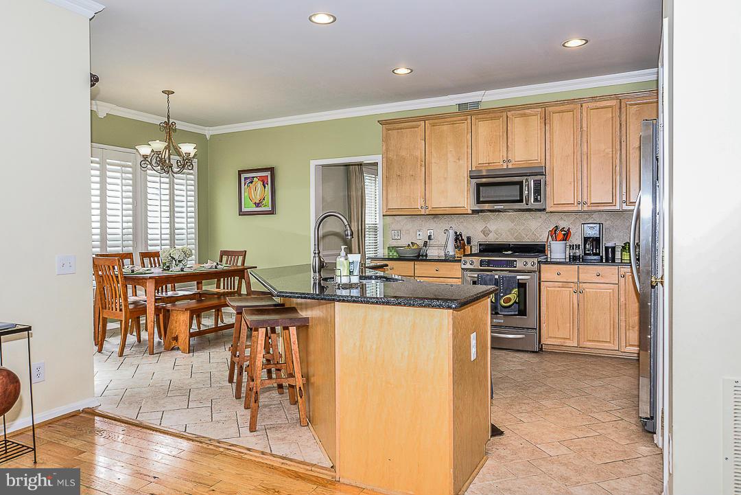 2491 Leyland Ridge Road Herndon, VA 20171 - Photo 10 of 30 Updated kitchen with SS appl and porcelain tile