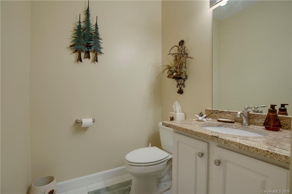 73 Ridgetop Circle, Unit 101 Brevard, NC 28712 - Photo 12 of 21 Gallery Image 12