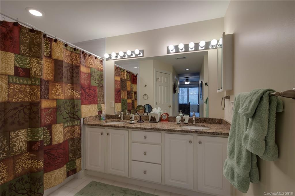 73 Ridgetop Circle, Unit 101 Brevard, NC 28712 - Photo 10 of 21 Gallery Image 10