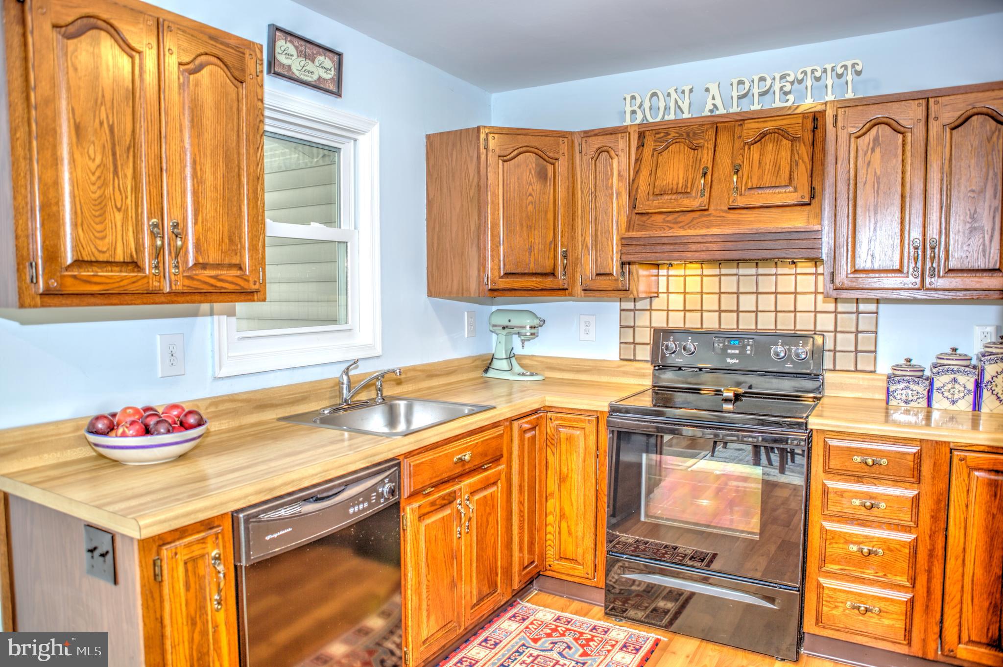 10 Canna Road Levittown, PA 19057 - Photo 11 of 34 Gallery Image 11