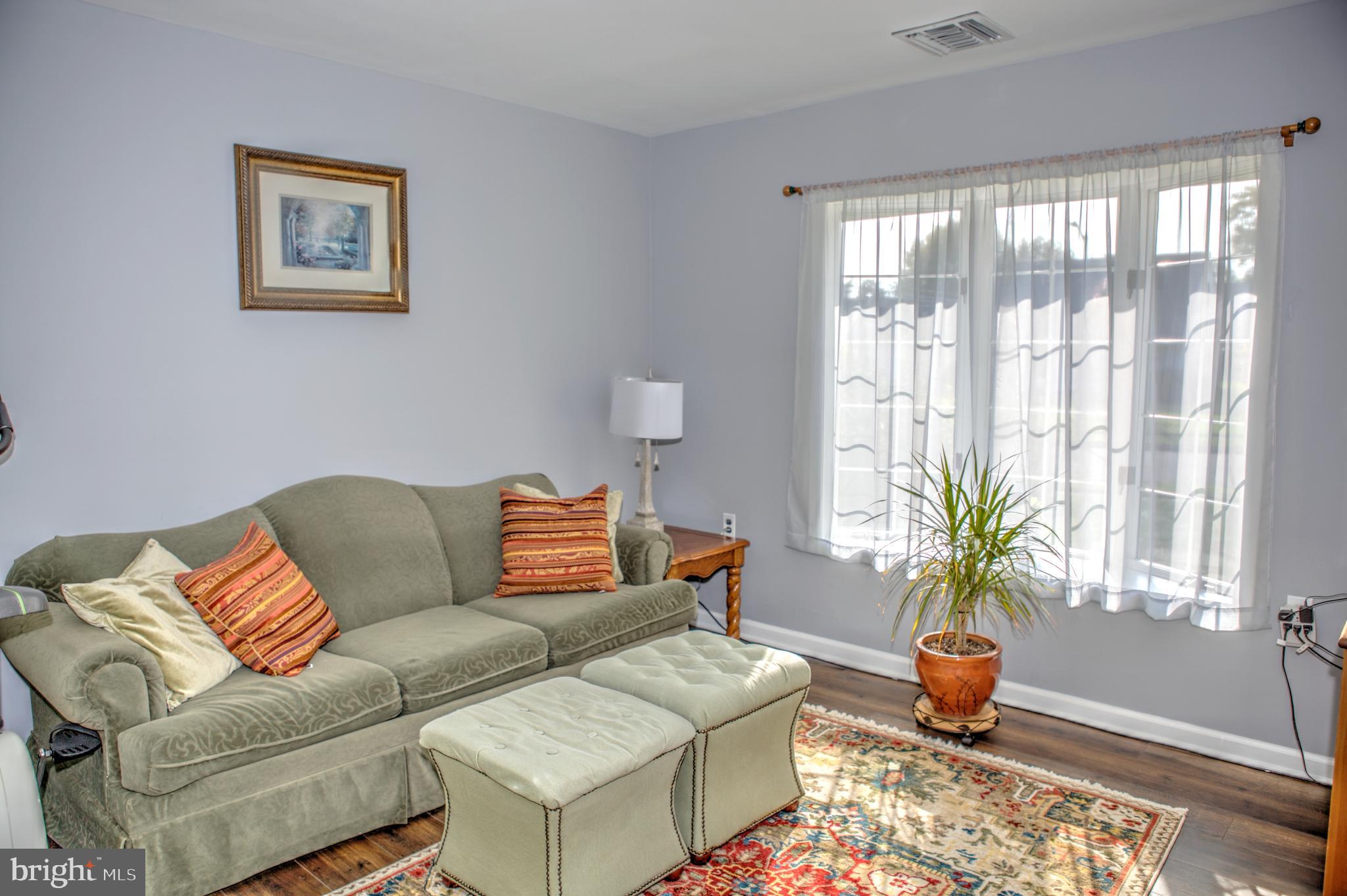 10 Canna Road Levittown, PA 19057 - Photo 12 of 34 Gallery Image 12