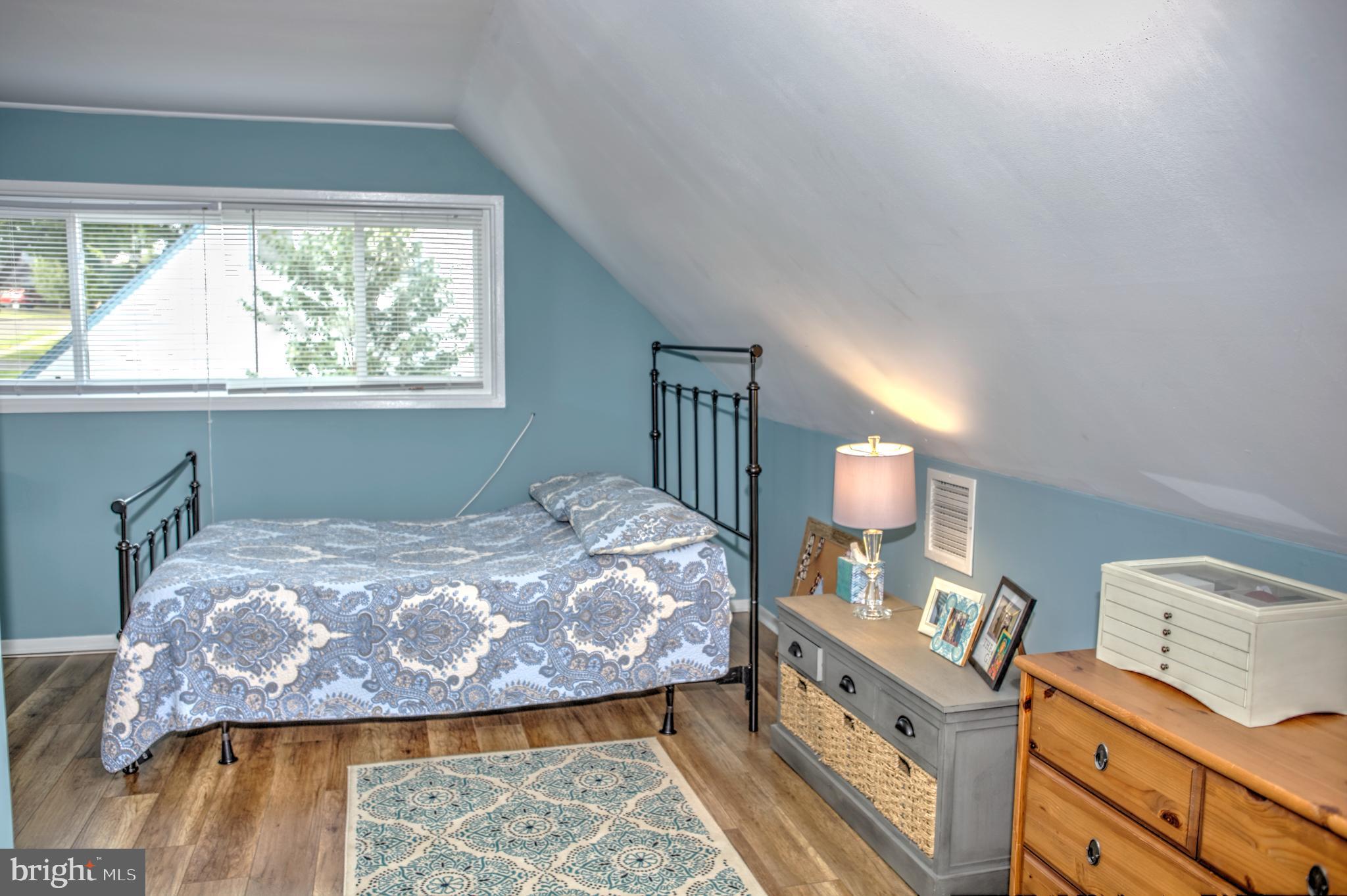 10 Canna Road Levittown, PA 19057 - Photo 19 of 34 Gallery Image 19