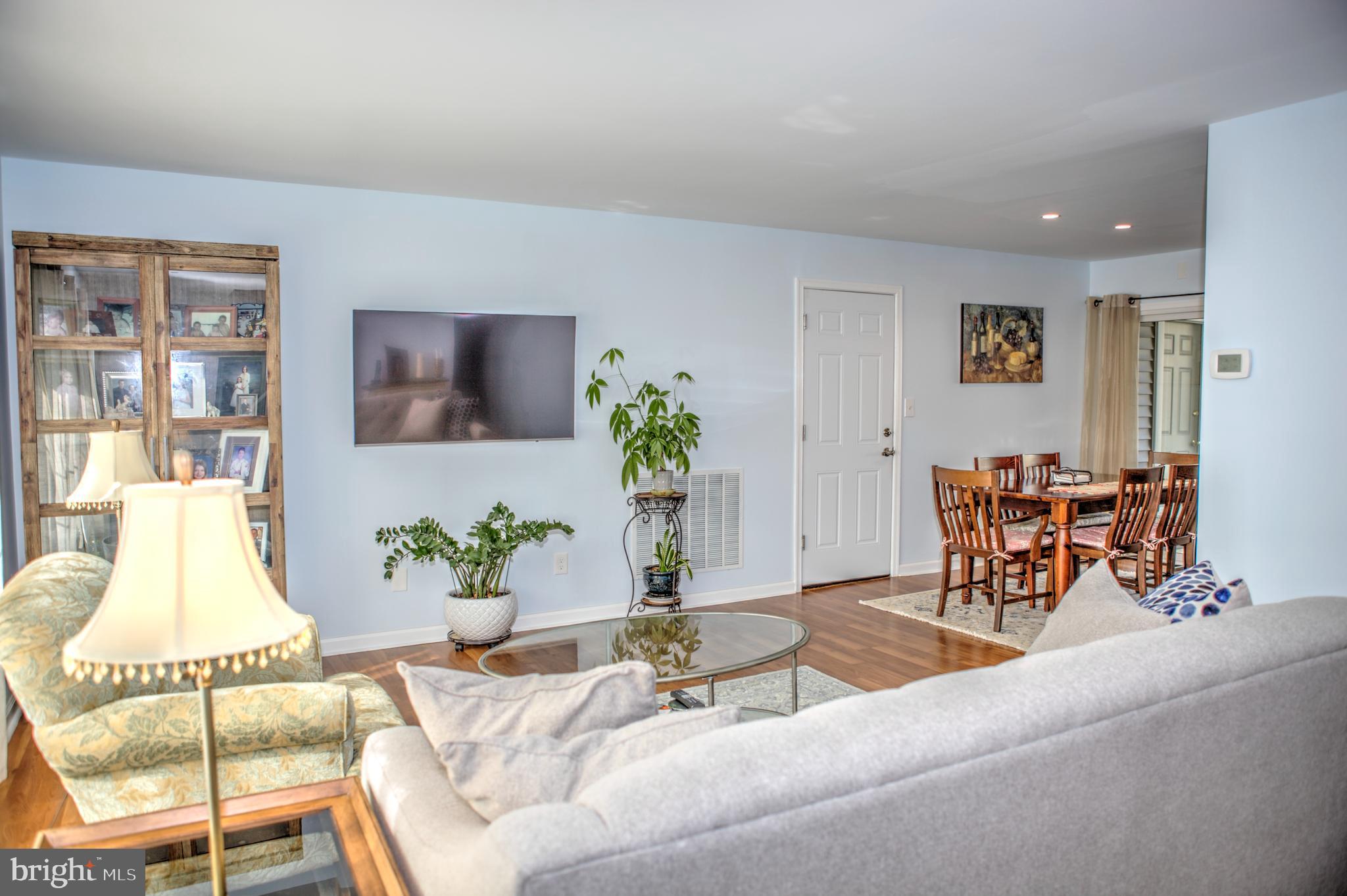 10 Canna Road Levittown, PA 19057 - Photo 5 of 34 Gallery Image 5