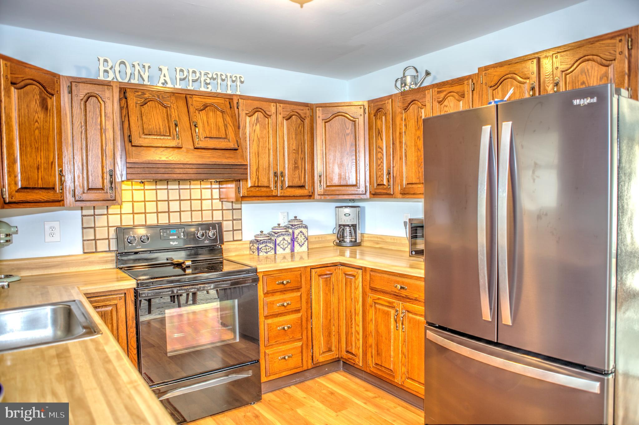10 Canna Road Levittown, PA 19057 - Photo 10 of 34 Gallery Image 10
