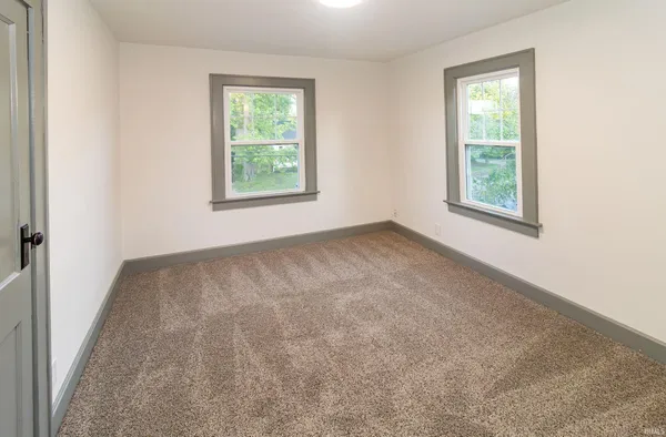 $230,000 | 101 South Villa Drive, Evansville, IN 47714