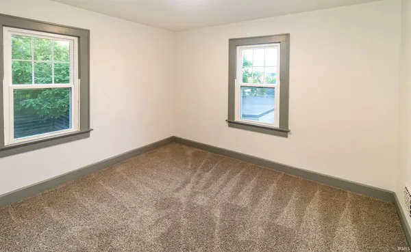 $230,000 | 101 South Villa Drive, Evansville, IN 47714