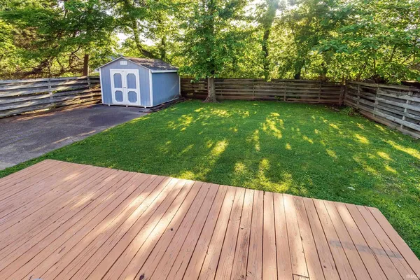 $230,000 | 101 South Villa Drive, Evansville, IN 47714
