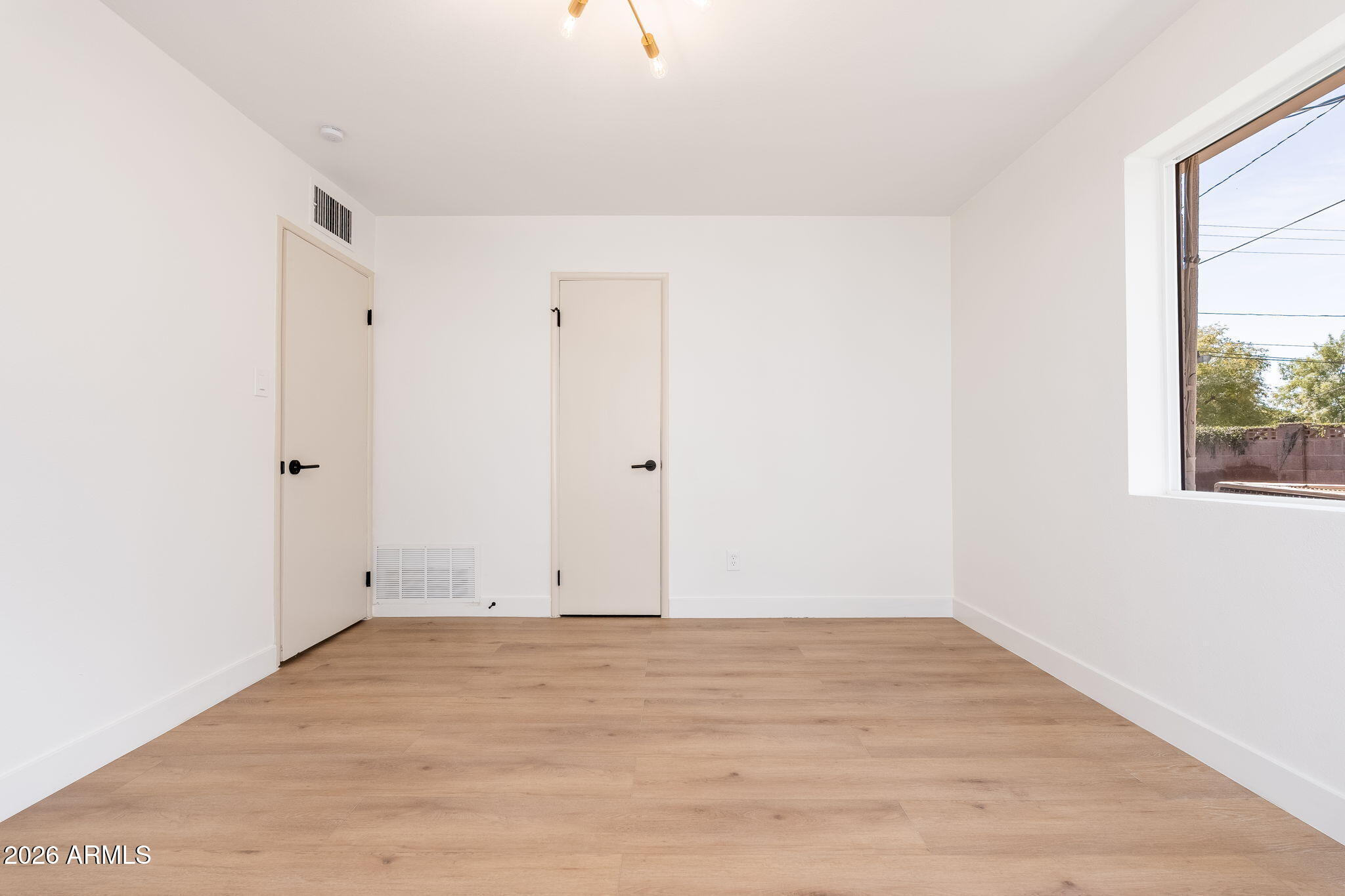 6134 North 9th Street Phoenix, AZ 85014 - Photo 23 of 36 a view of room