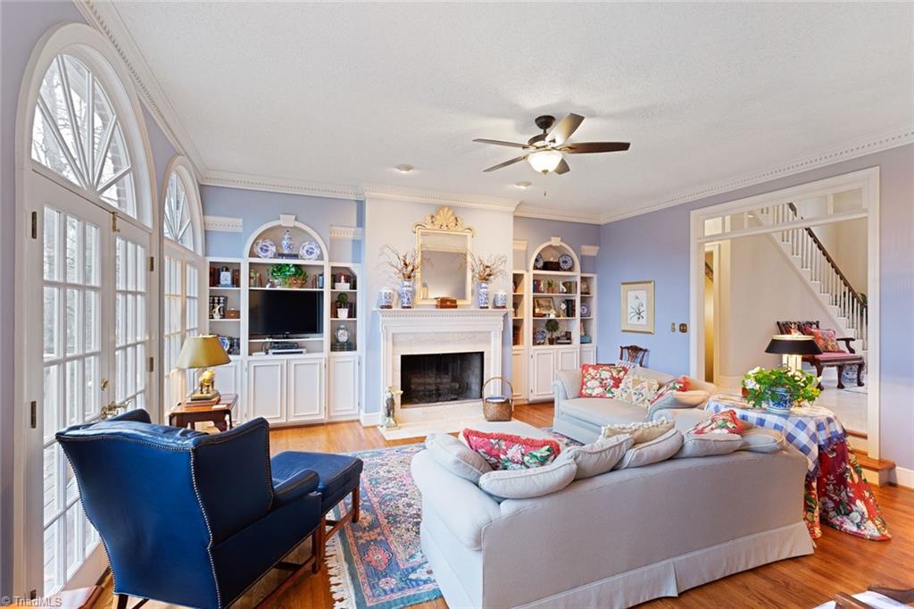 403 Cascade Drive High Point, NC 27265 - Photo 12 of 40