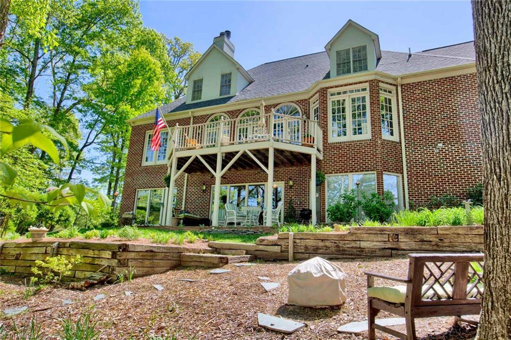 403 Cascade Drive High Point, NC 27265 - Photo 3 of 40