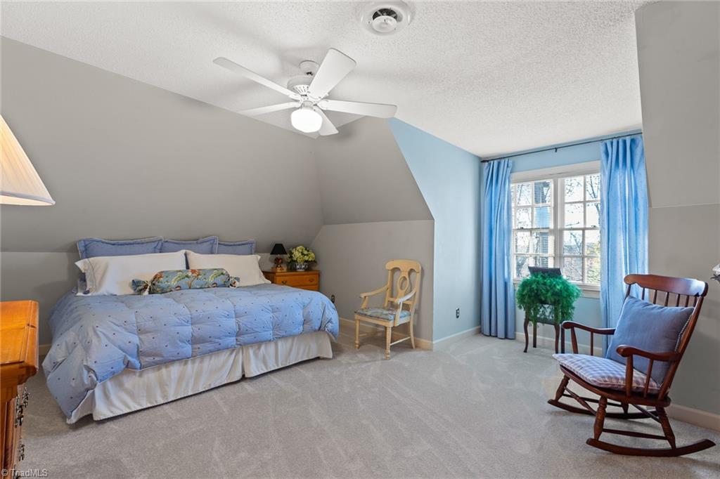 403 Cascade Drive High Point, NC 27265 - Photo 27 of 40