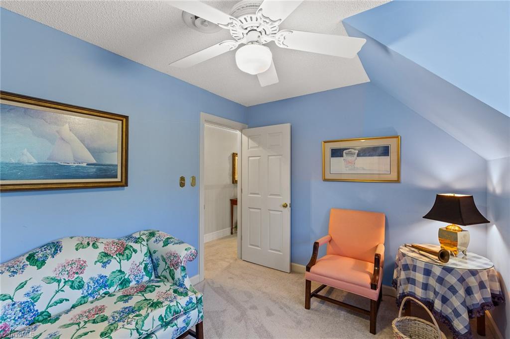 403 Cascade Drive High Point, NC 27265 - Photo 28 of 40