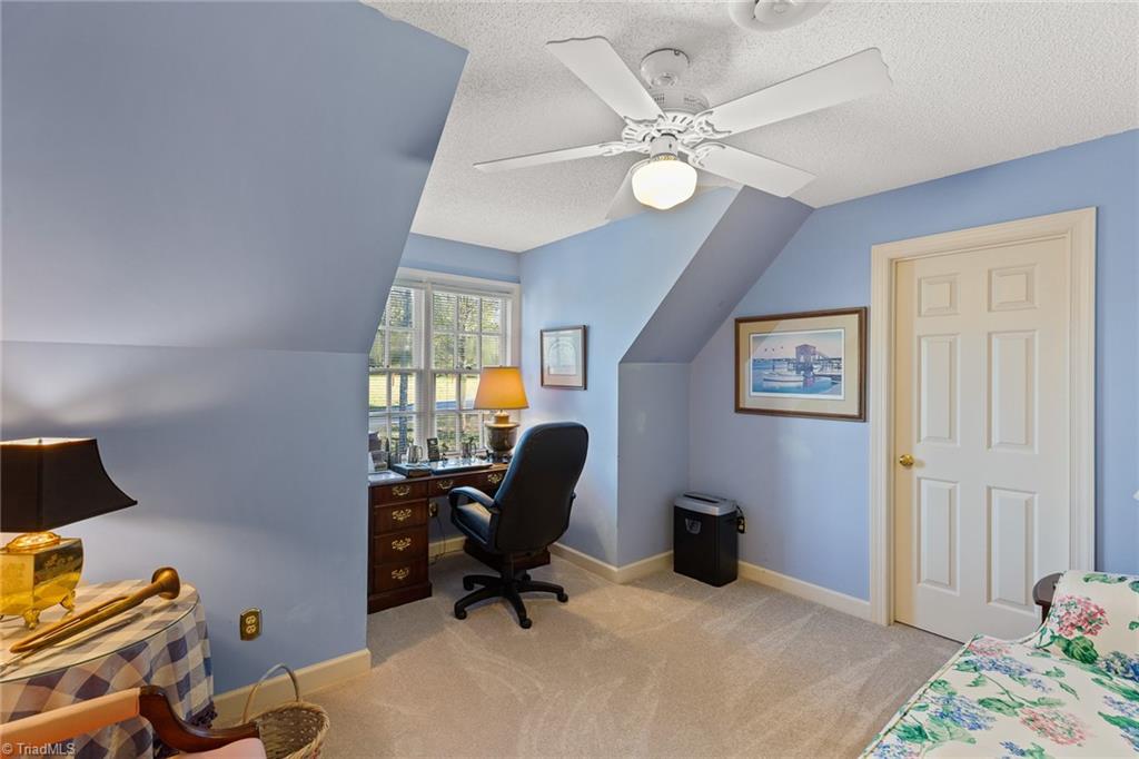 403 Cascade Drive High Point, NC 27265 - Photo 30 of 40