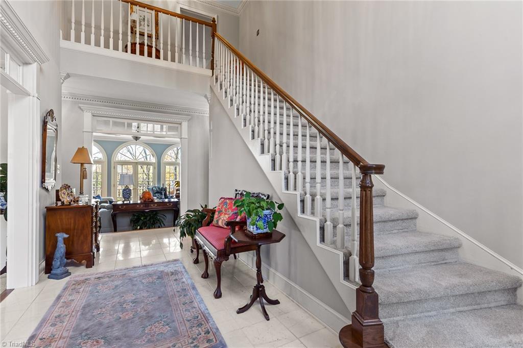 403 Cascade Drive High Point, NC 27265 - Photo 5 of 40