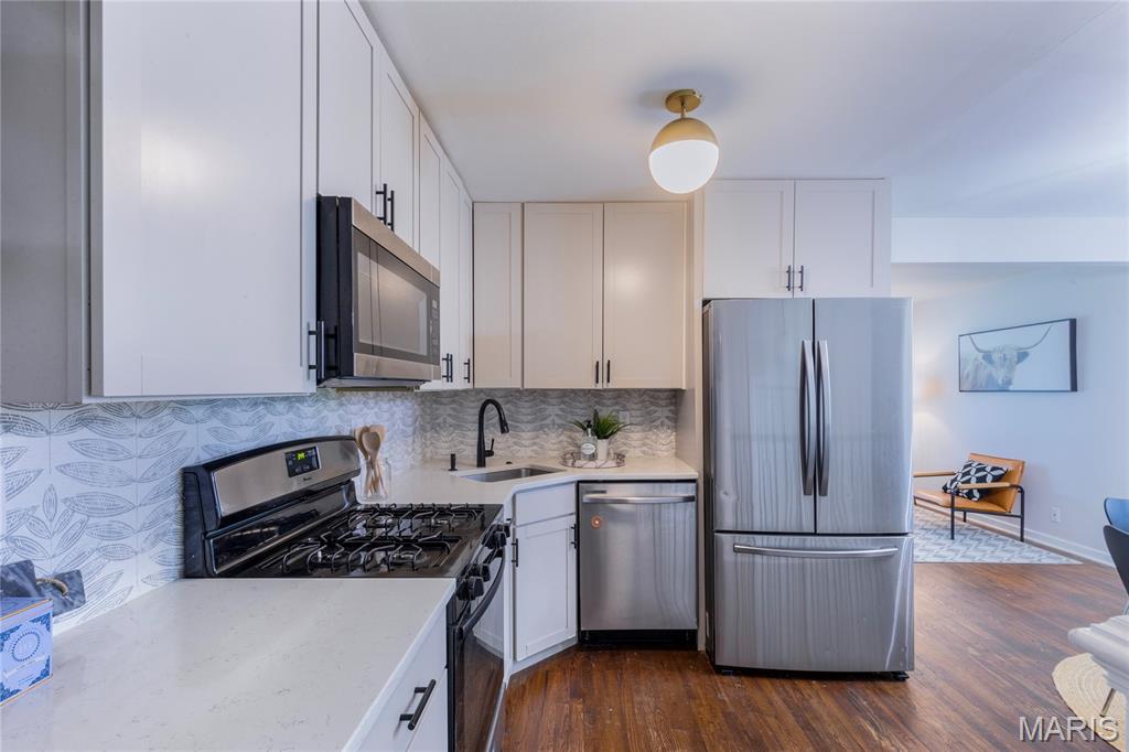 4033 Weber Road St. Louis, MO 63123 - Photo 11 of 29 Gallery Image 11