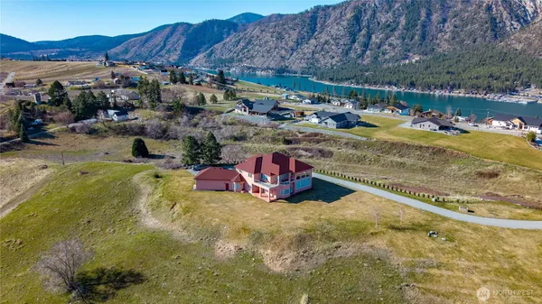 $1,500,000 | 555 Loop Avenue, Manson, WA 98831
