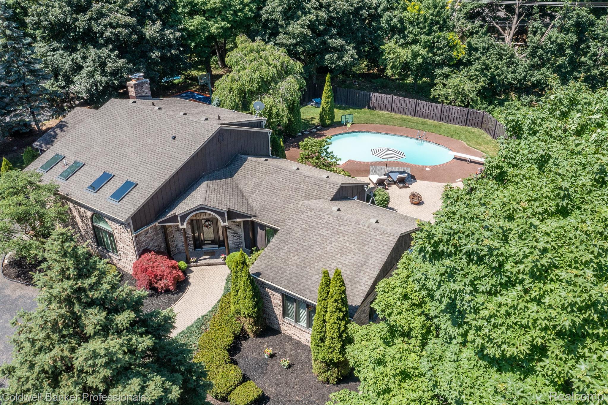 26347 Pleasant Valley Road Farmington, MI 48331 - Photo 52 of 53