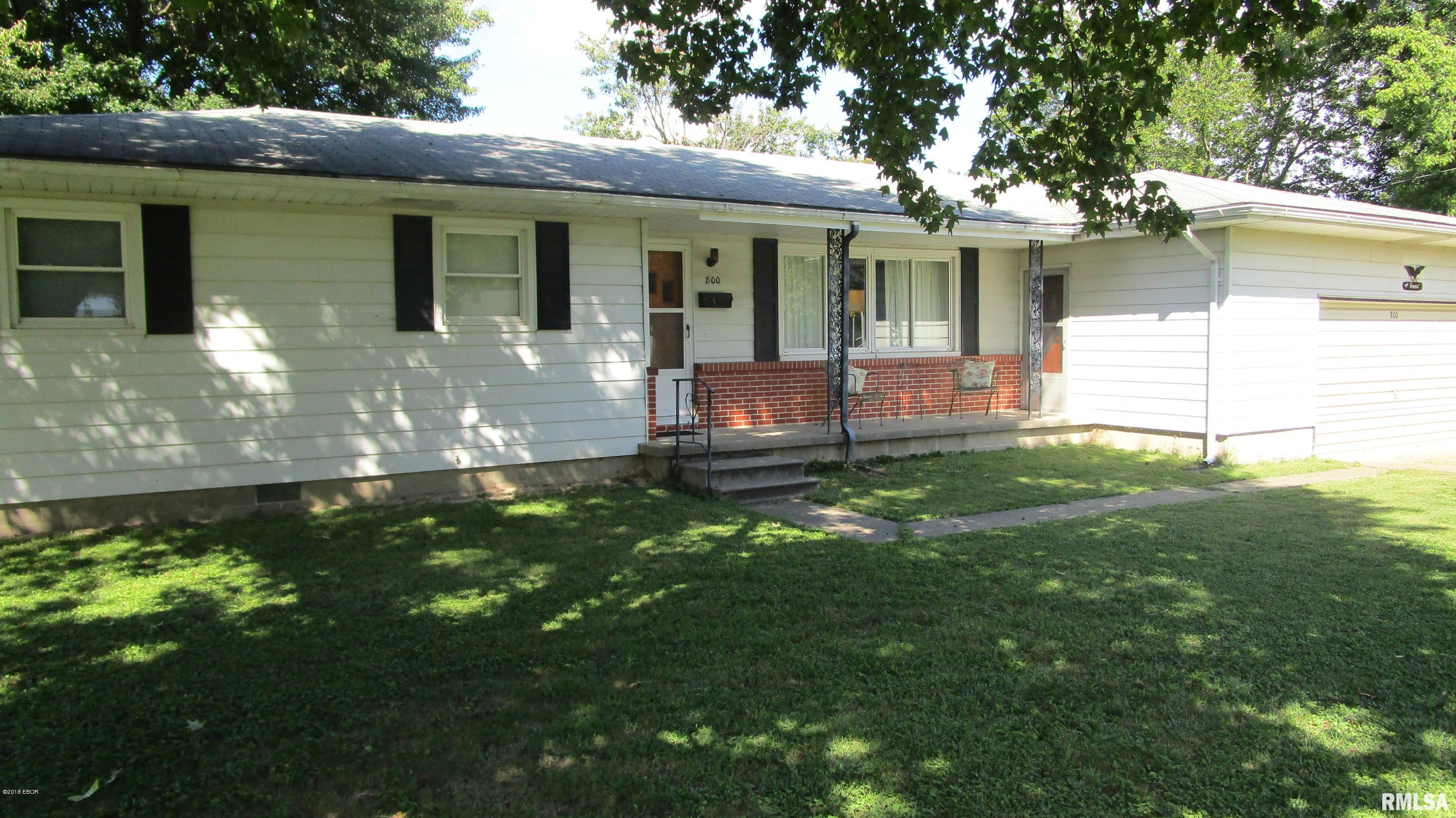 800 West 8th Street Flora, IL 62839 - Photo 3 of 50 Gallery Image 3