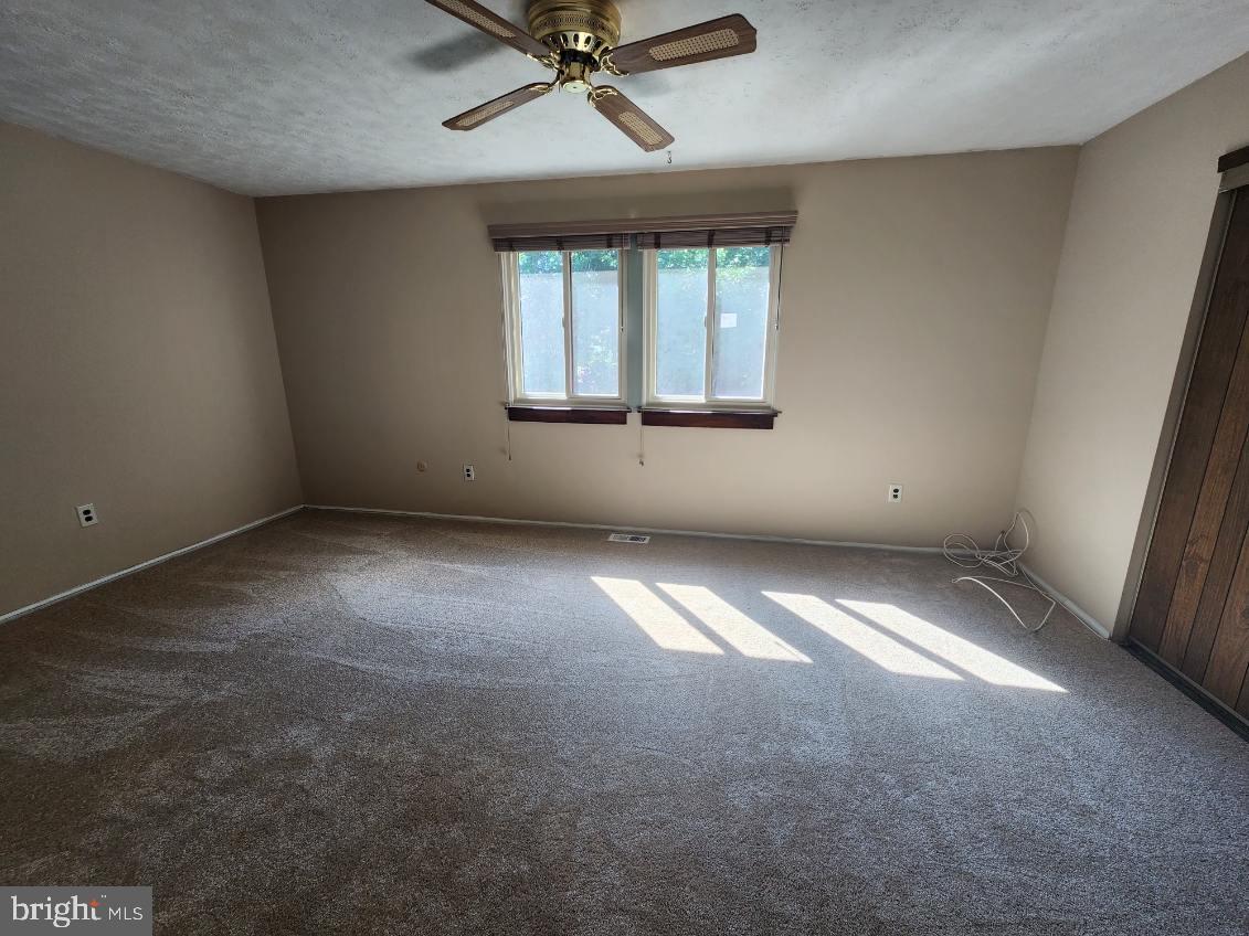 38 Desmond Run Sicklerville, NJ 08081 - Photo 26 of 28