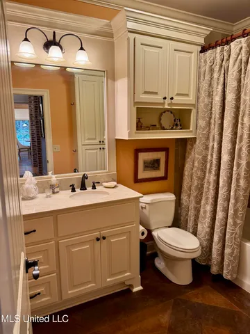 $430,000 | 309 Winchester Road, Natchez, MS 39120