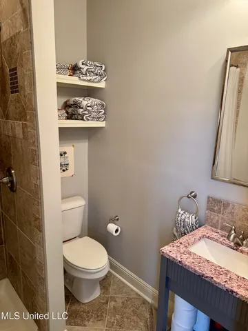 $430,000 | 309 Winchester Road, Natchez, MS 39120