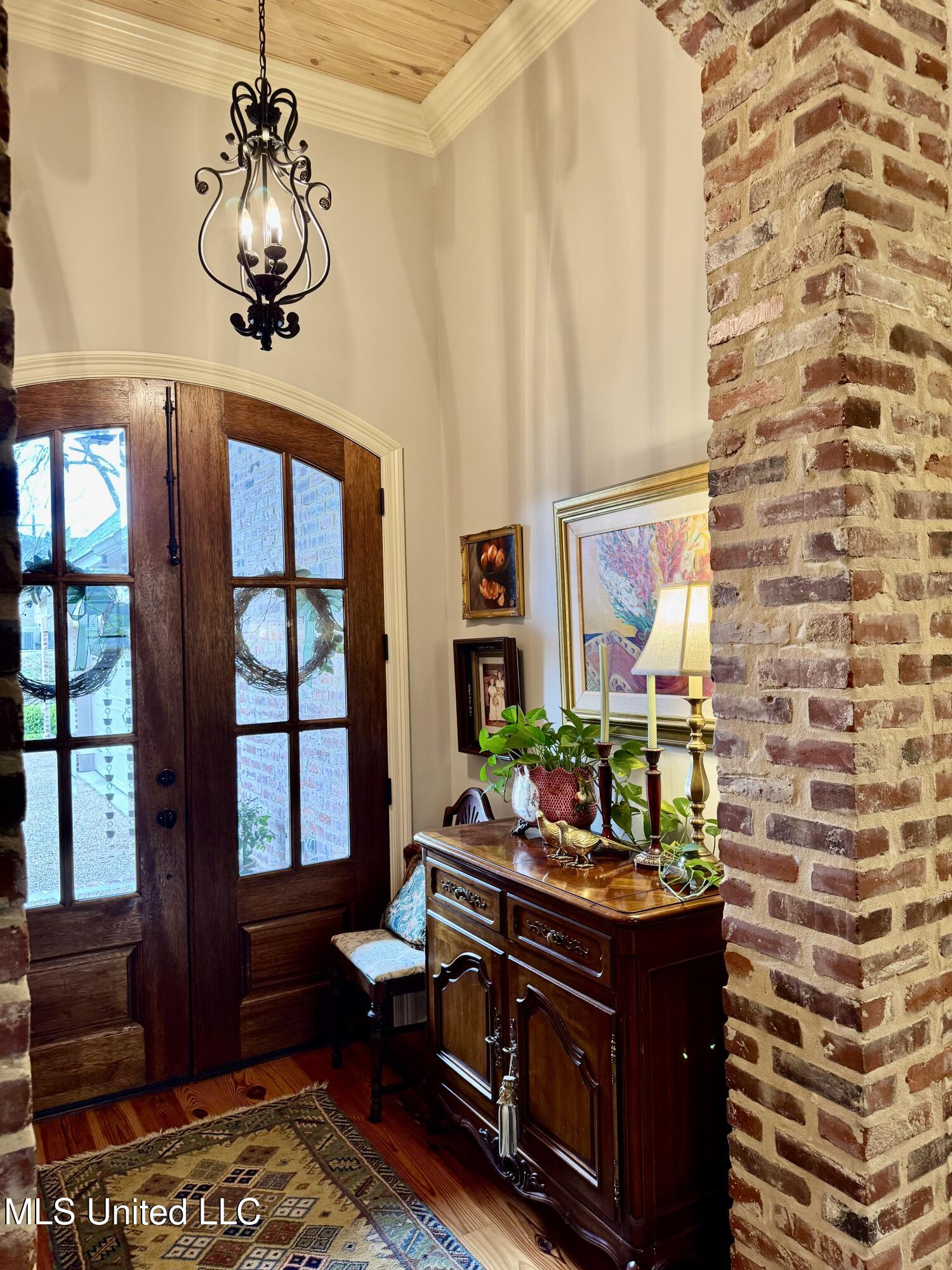 309 Winchester Road Natchez, MS 39120 - Photo 4 of 43 IMG_3003