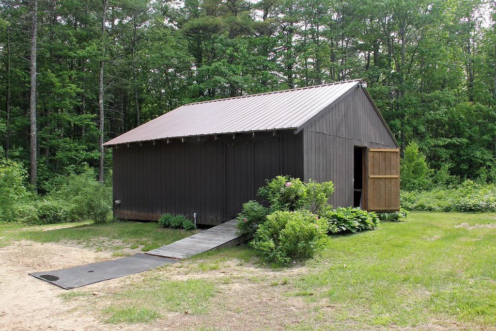 39 Swamp Road New Gloucester, ME 04260 - Photo 22 of 26 24 x 24 Outbuilding.