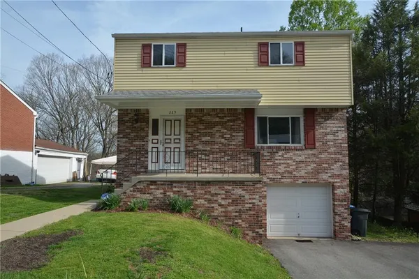 $229,900 | 229 Springwood Drive, Verona, PA 15147