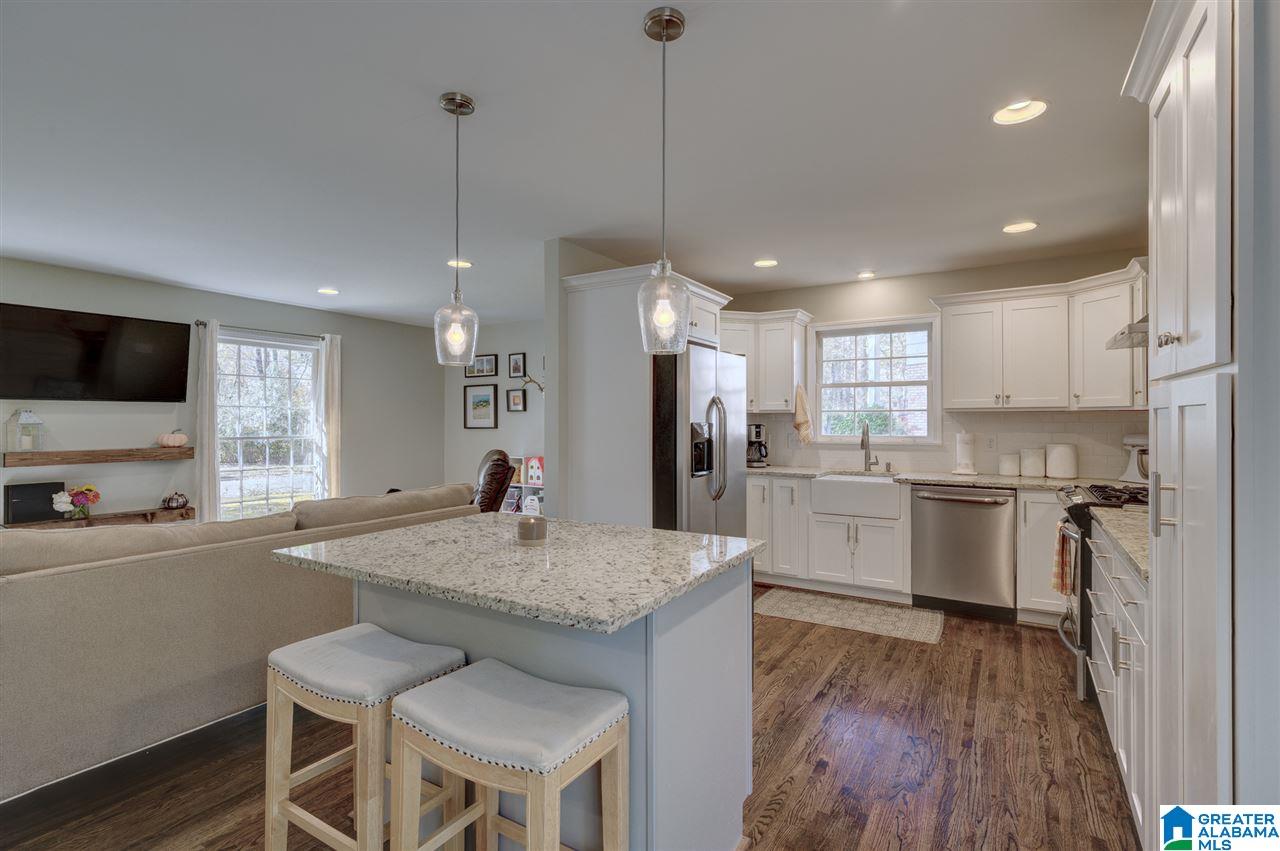 3309 Shallowford Road Vestavia Hills, AL 35216 - Photo 7 of 38