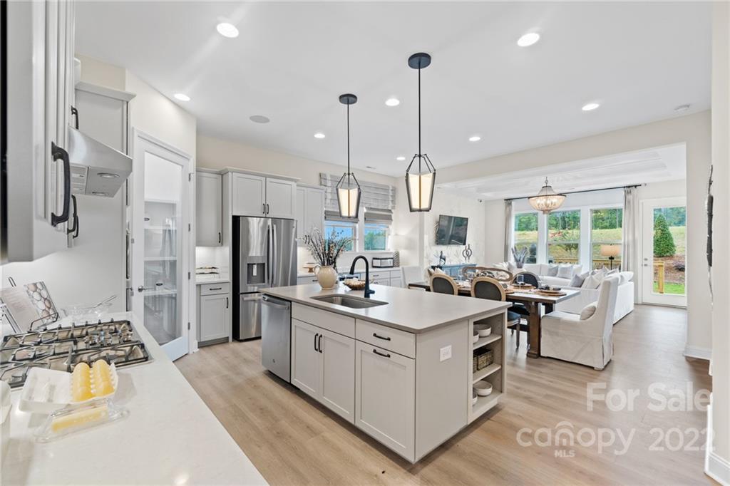 16012 Tulloch Road, Unit 313 Charlotte, NC 28278 - Photo 8 of 22 Gallery Image 8