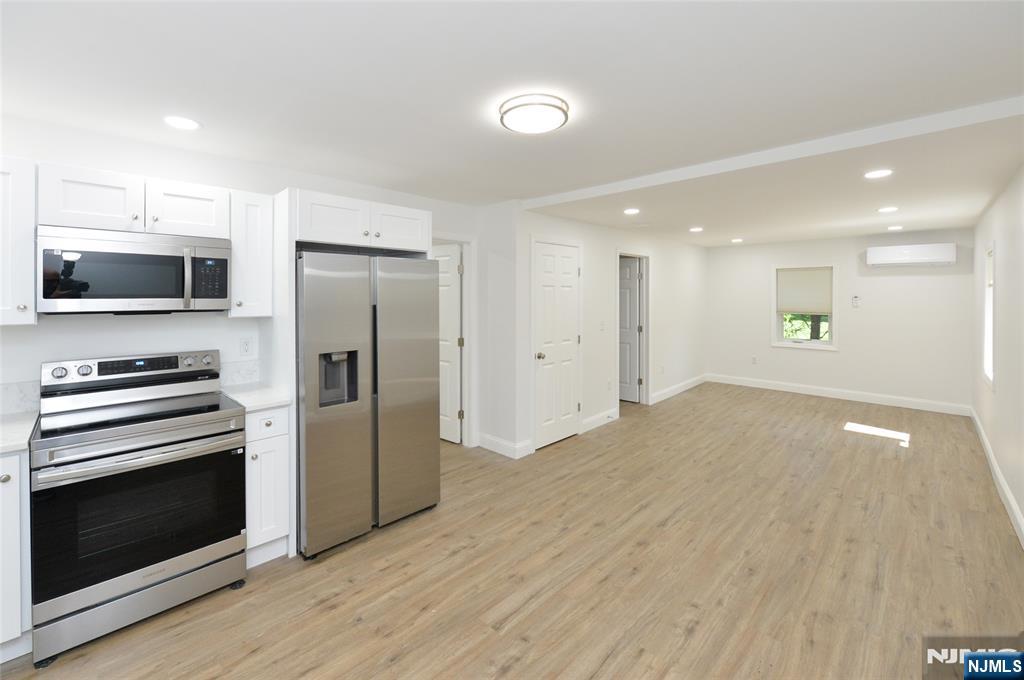 385 Goffle Road, Unit 1 Ridgewood, NJ 07450 - Photo 4 of 22