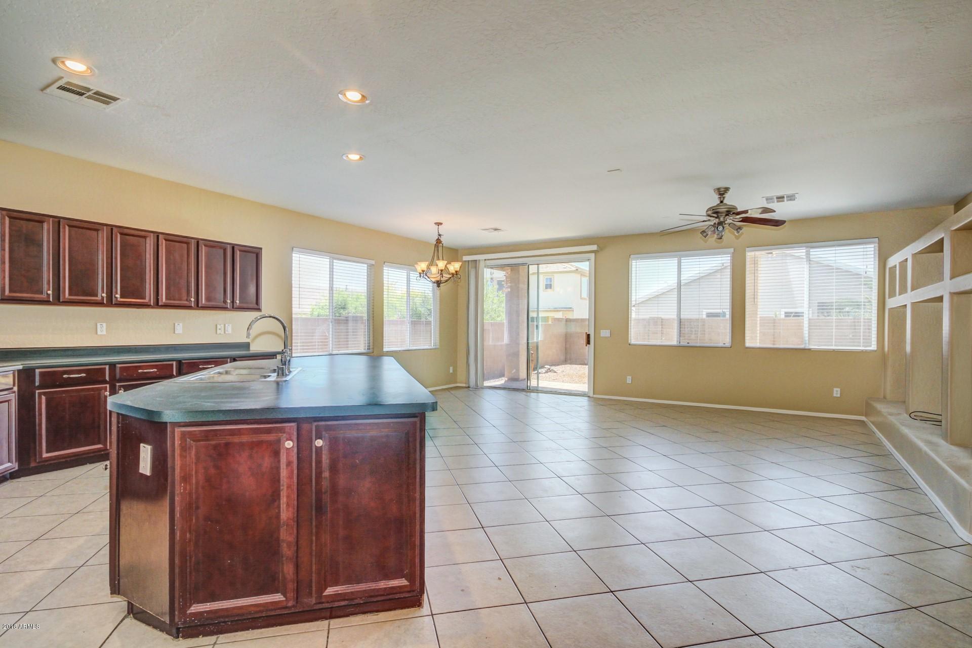14971 West Bloomfield Road Surprise, AZ 85379 - Photo 8 of 28 Bloomfield - 14971 (11)