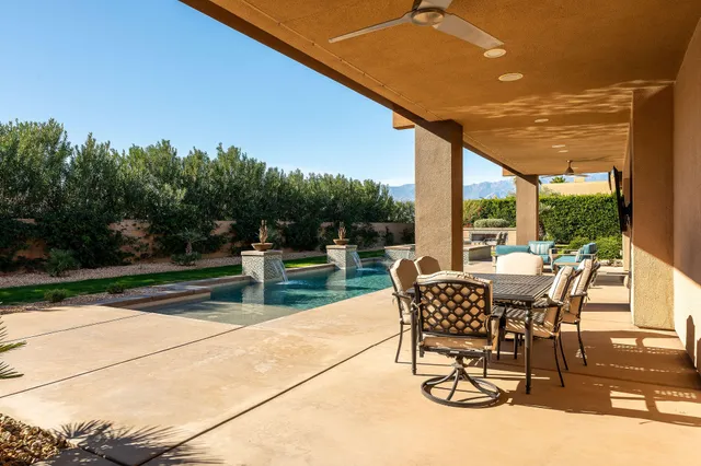 $1,950,000 | 15 Via Montagna, Rancho Mirage, CA 92270