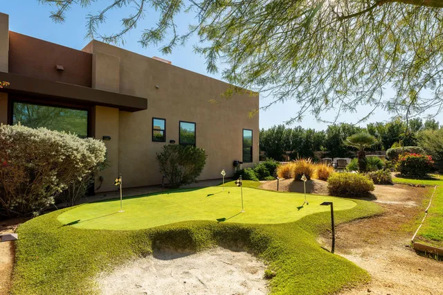 $1,950,000 | 15 Via Montagna, Rancho Mirage, CA 92270