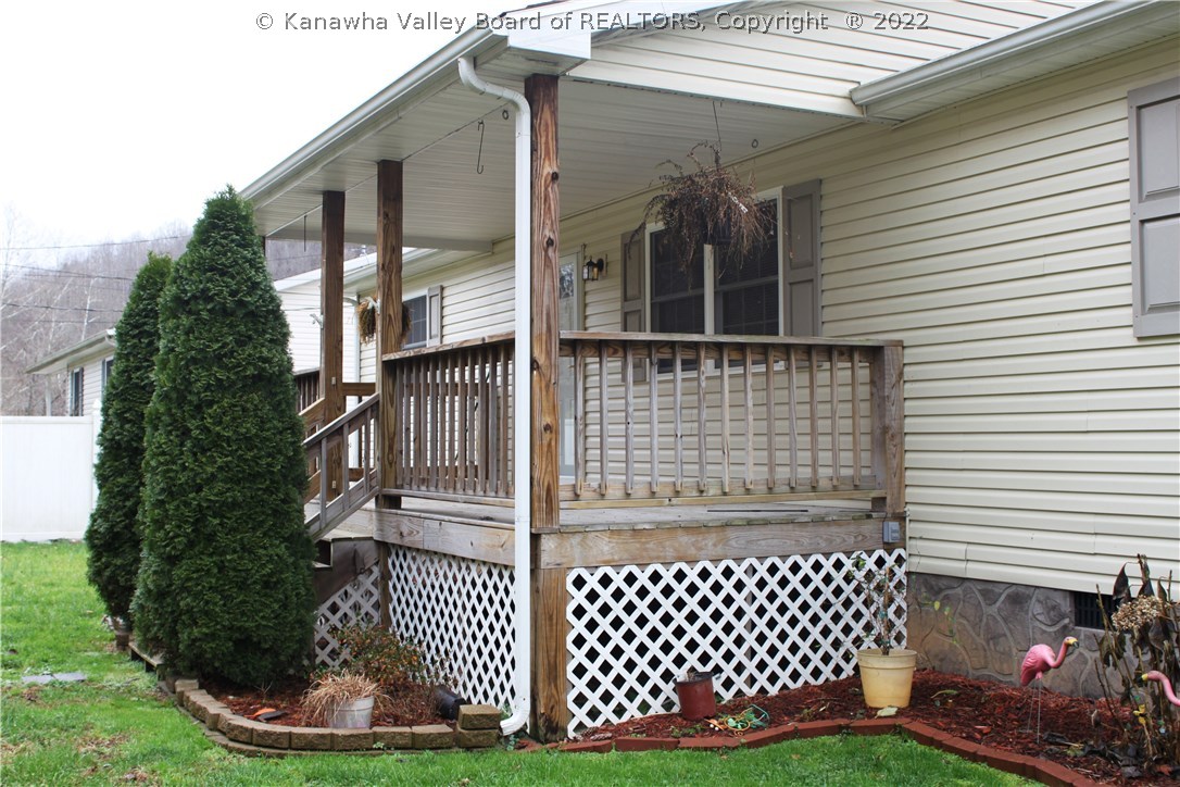5412 Elk River Road Elkview, WV 25071 - Photo 2 of 20 Gallery Image 2