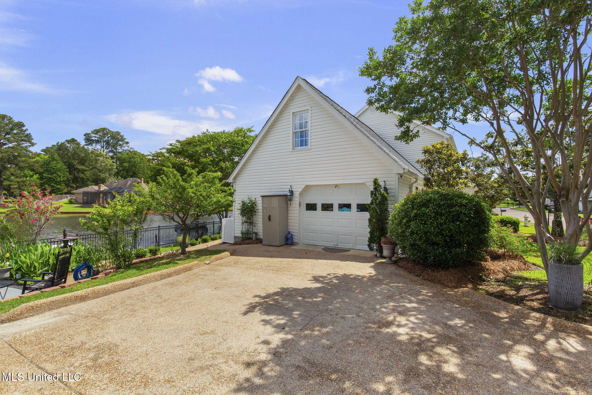 8 Spring Lake Point Pearl, MS 39208 - Photo 5 of 62 4-web-or-mls-8 Spring Lake-4