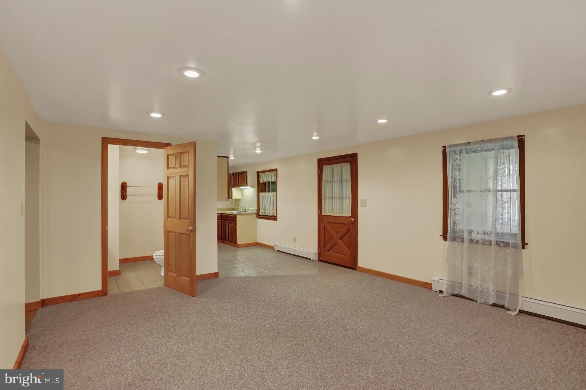 21 Graham Road Newville, PA 17241 - Photo 36 of 55 Bath & efficiency kit lower level