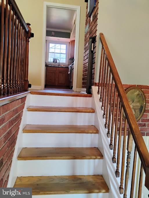 7881 Elizabeth Road Pasadena, MD 21122 - Photo 4 of 41 Gallery Image 4