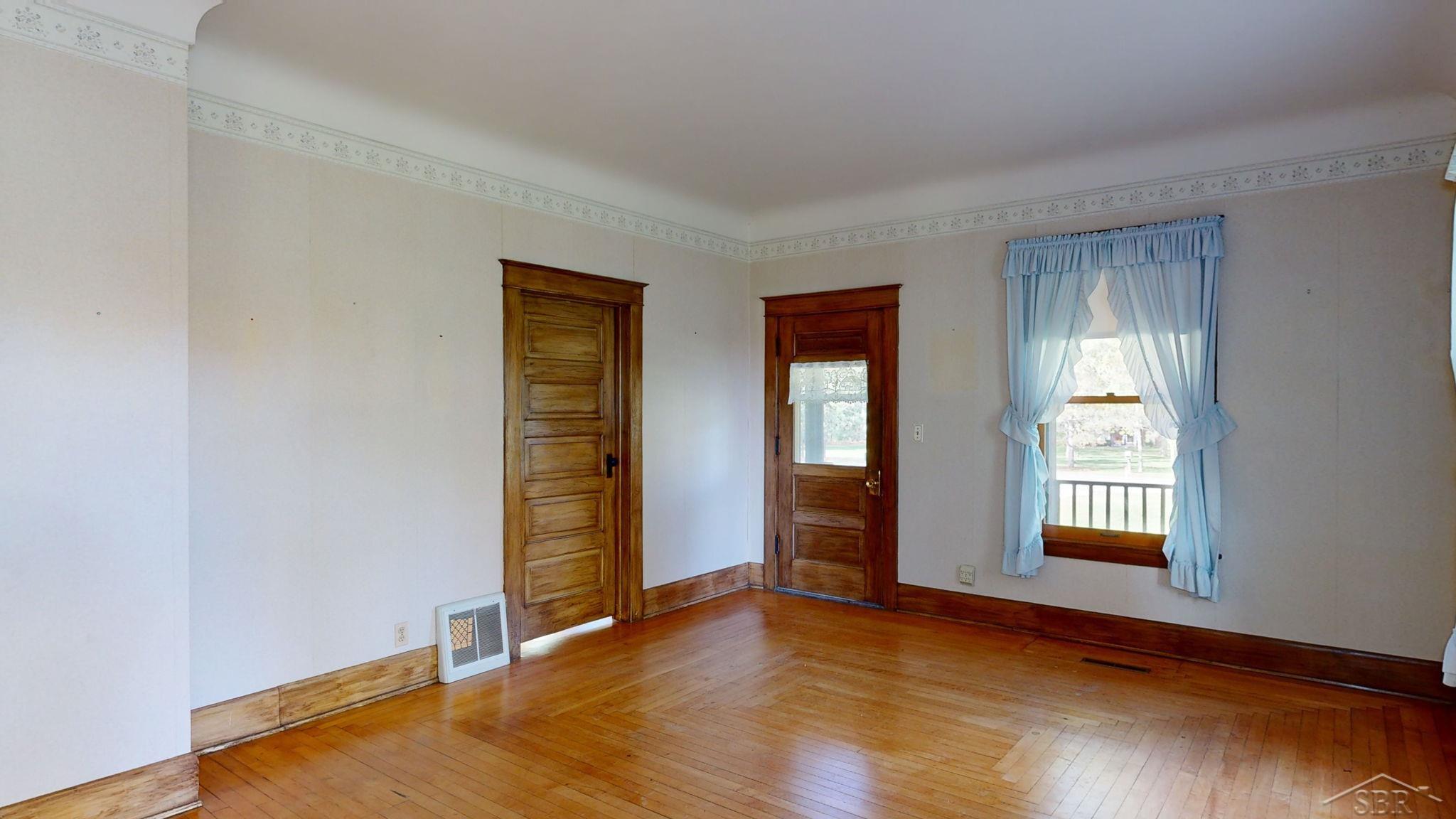 8715 Ederer Road Saginaw, MI 48609 - Photo 17 of 60 50125817-16.JPG