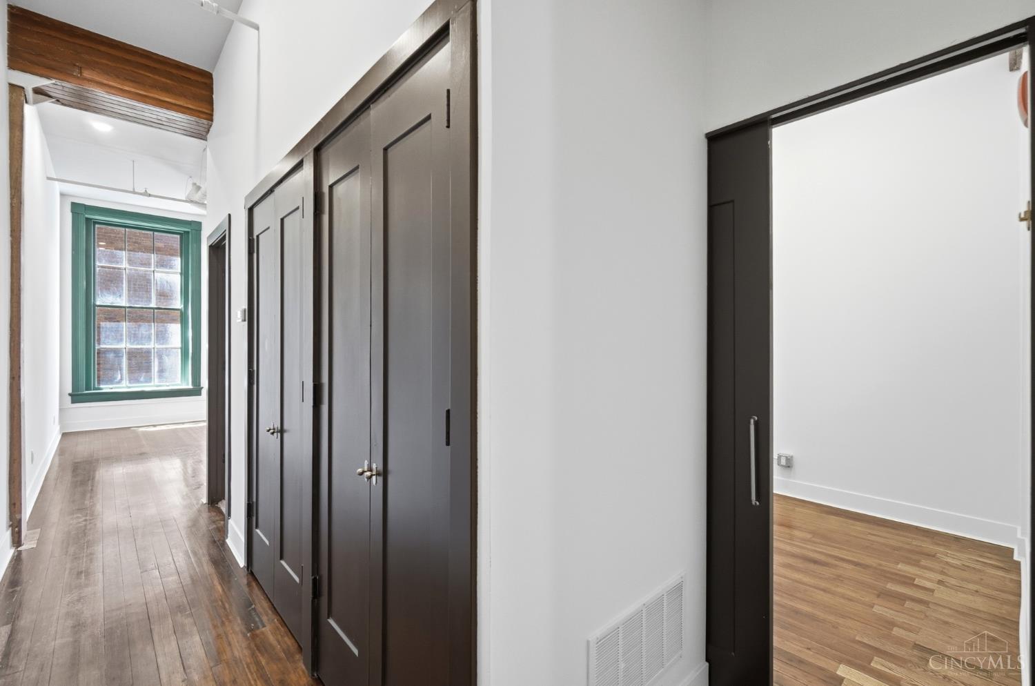 607 Main Street, Unit 5 Cincinnati, OH 45202 - Photo 18 of 36