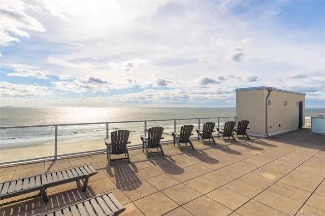 $640,000 | 1-51 Beach 96th Street, Unit 6D | Rockaway Beach