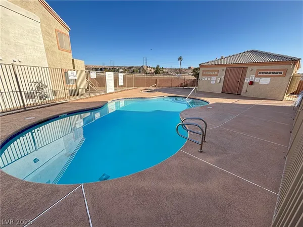 $1,295 | 4655 Gold Dust Avenue, Unit 136, Las Vegas, NV 89120