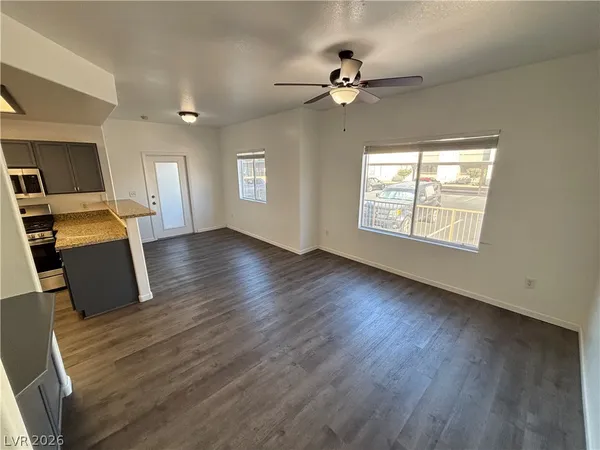 $1,295 | 4655 Gold Dust Avenue, Unit 136, Las Vegas, NV 89120