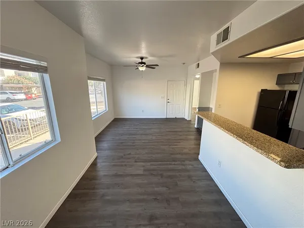 $1,295 | 4655 Gold Dust Avenue, Unit 136, Las Vegas, NV 89120